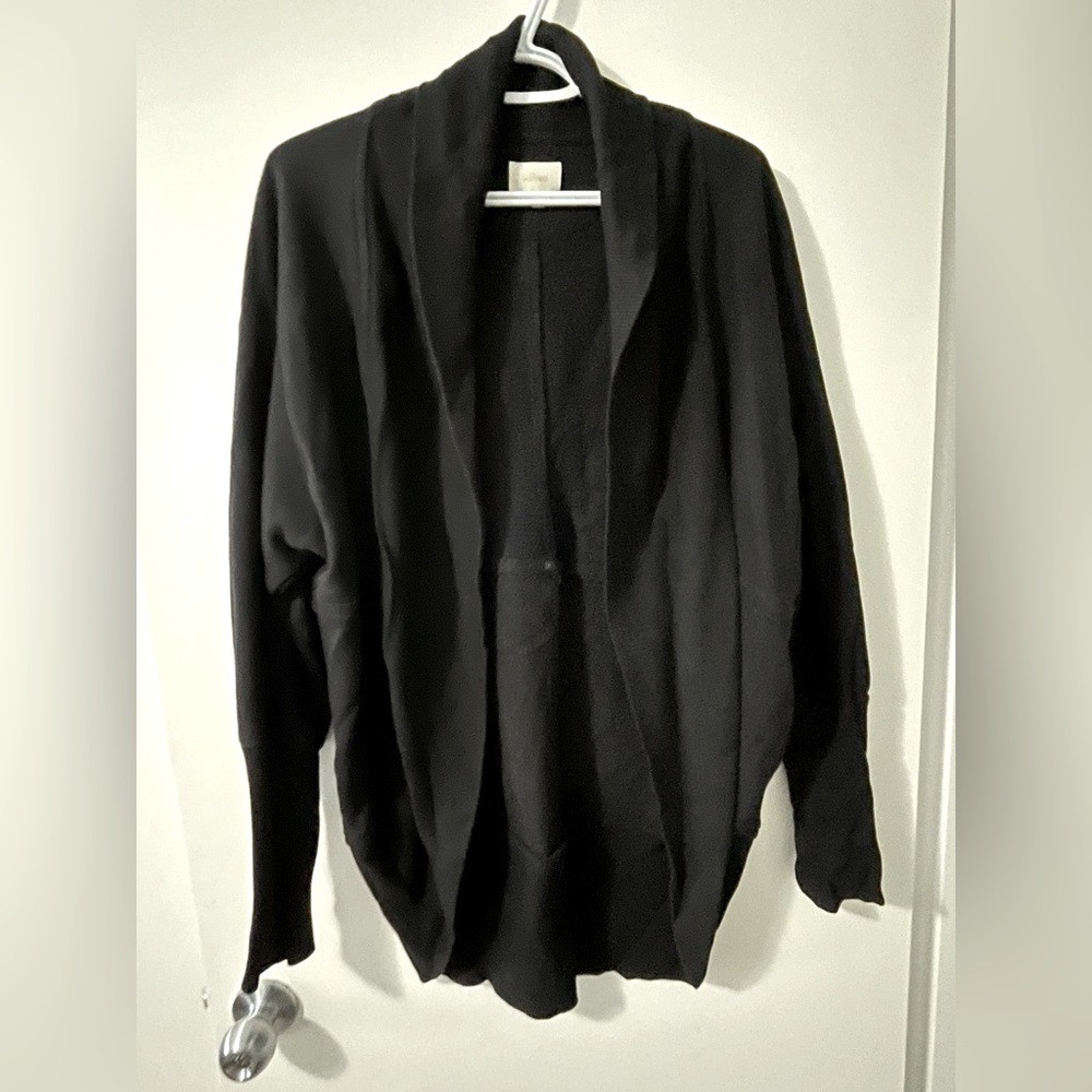 Aritzia Wilfred Shrug Sweater
